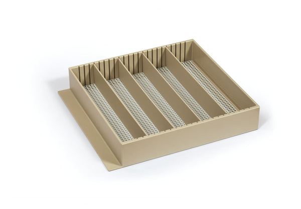 Grumbach Special Hatching tray. Complete with dividers